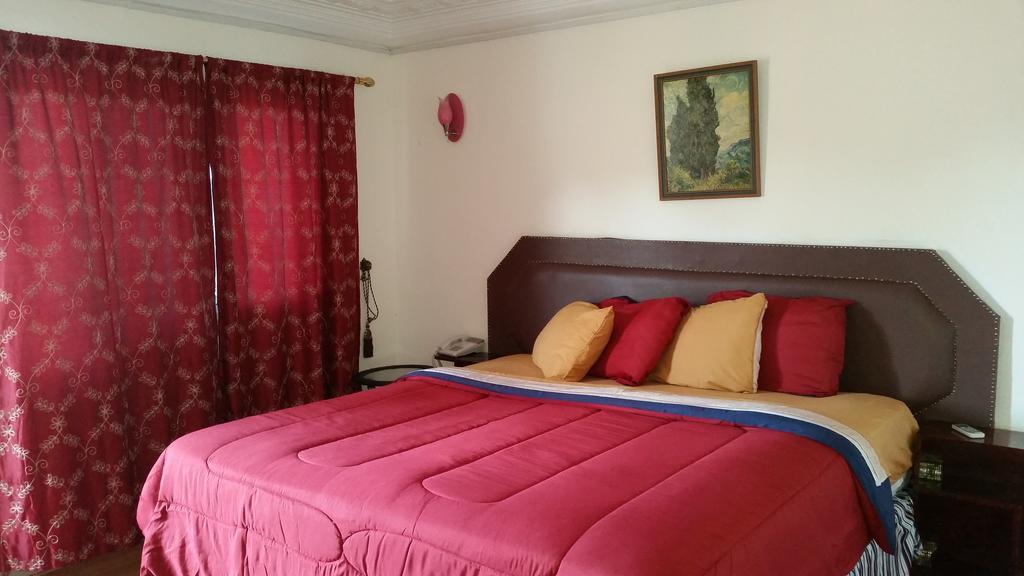 Zambezi Inn Hotel โคนาครี ห้อง รูปภาพ